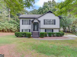 454 Cedar Ridge Dr, Winder, GA 30680