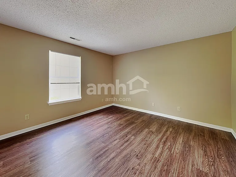 8018 Bitternut Dr — Photo 10
