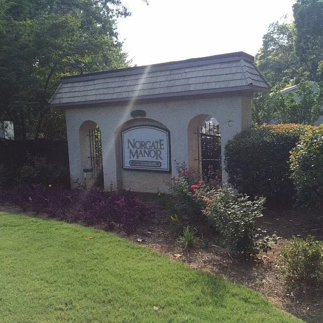 2388 Lawrenceville Hwy