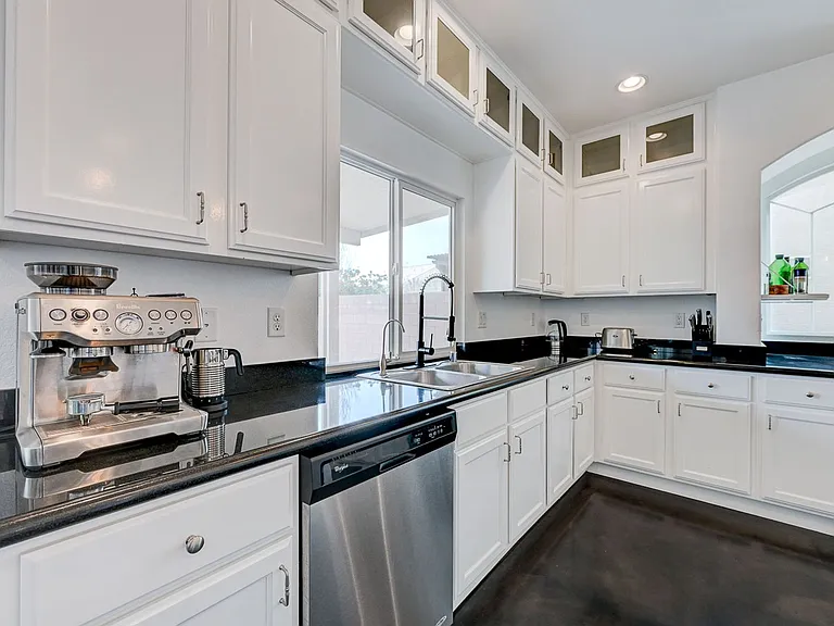 5556 Dancing Fox Ct — Photo 15