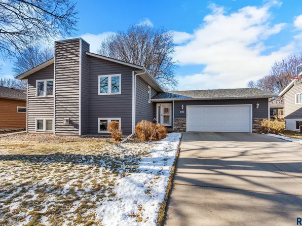 933 S Kennedy Ave, Sioux Falls, SD 57103