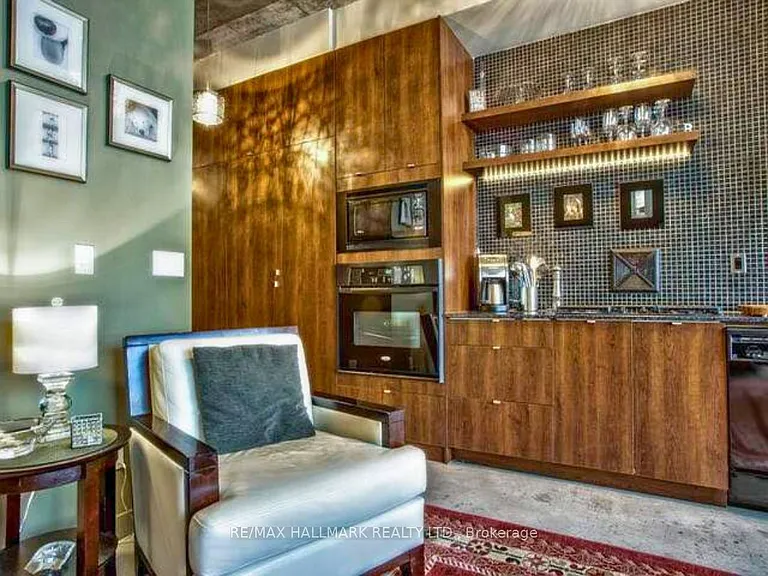 23 Brant St #310 — Photo 7