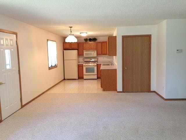 2nd image of 1918 23rd St