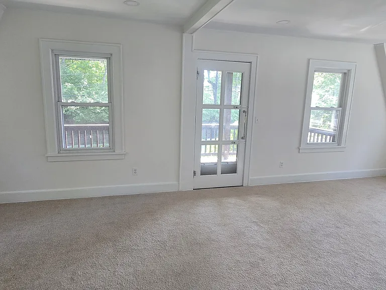 140 Knickerbocker Rd #2 — Photo 6