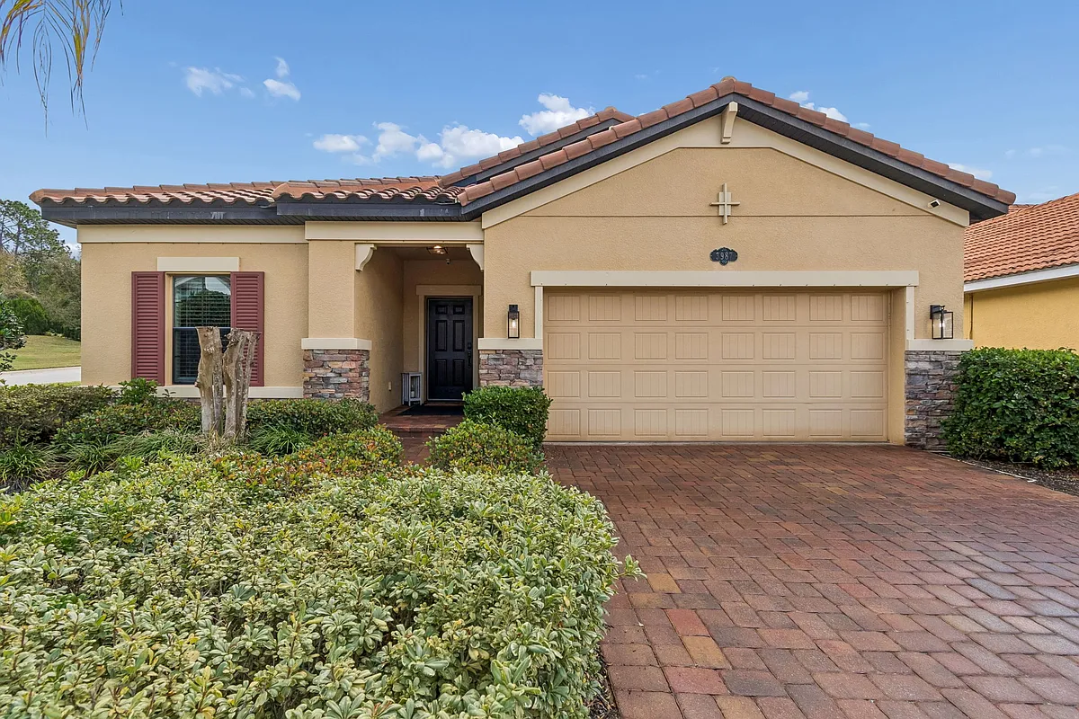 Building Photo - 3987 Sunset Lake Dr