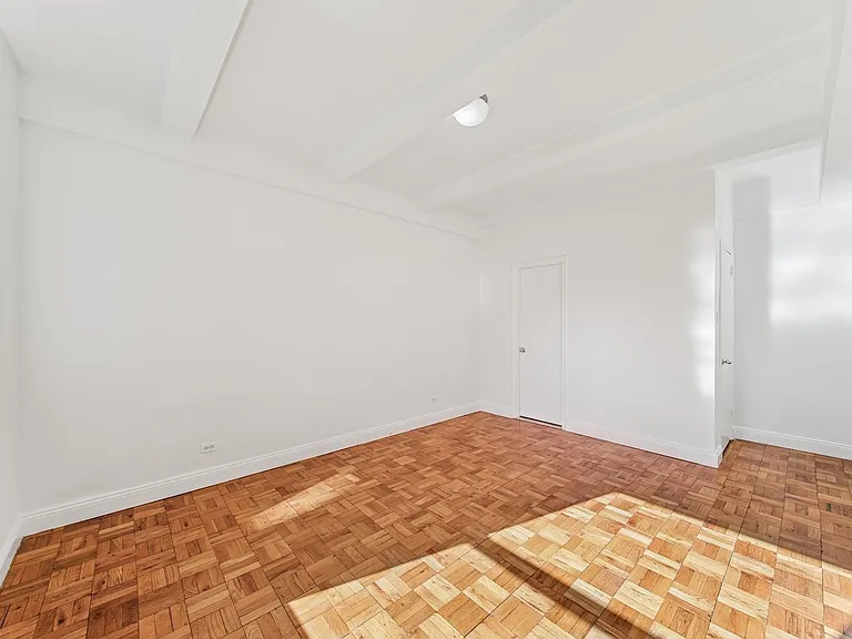 160 W 71st St #11U — Photo 16