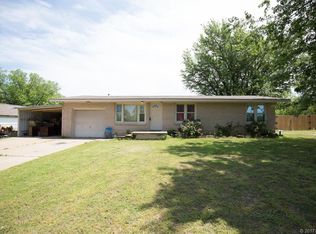 21405 S Dog Creek Rd, Claremore, OK 74017