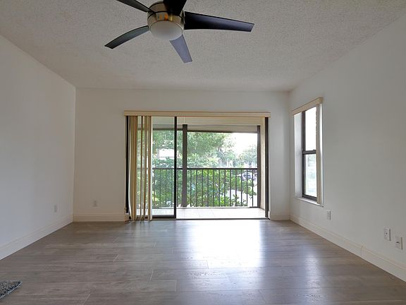 3rd image of 1935 SW Silver Pine Way #117C2