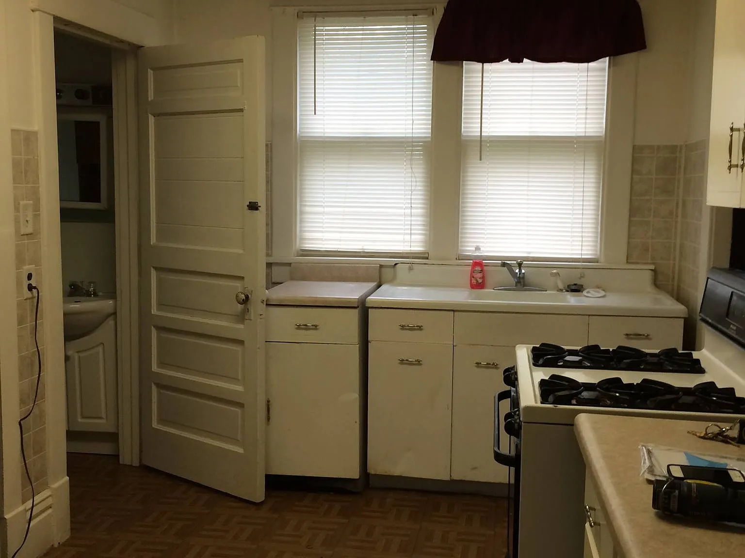 1406 W. 3rd St - 1406 — Photo 3