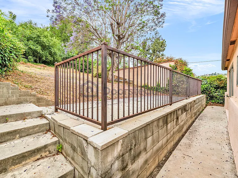 508 W Graves Ave — Photo 30