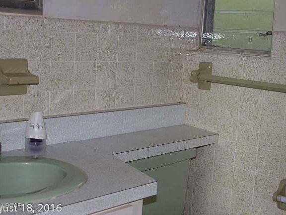 3rd image of 4055 Fairbanks Dr