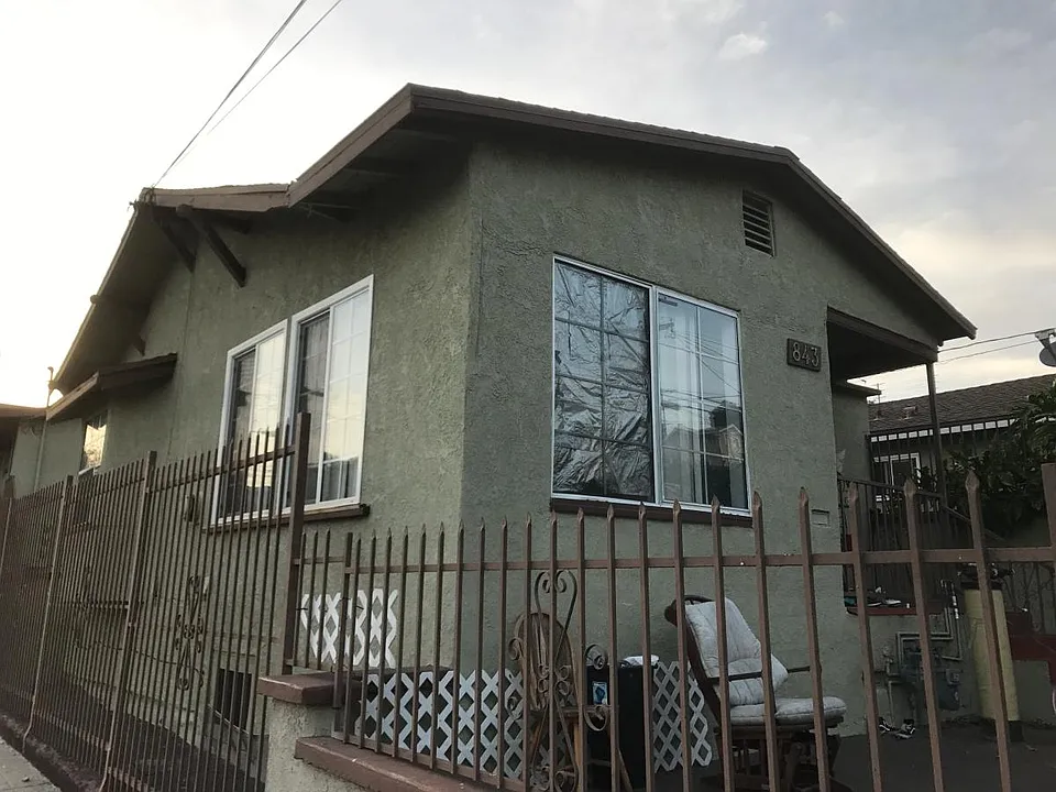 843 N Gage Ave
