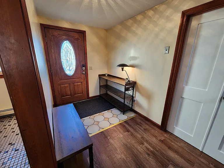 66 Brook St — Photo 12