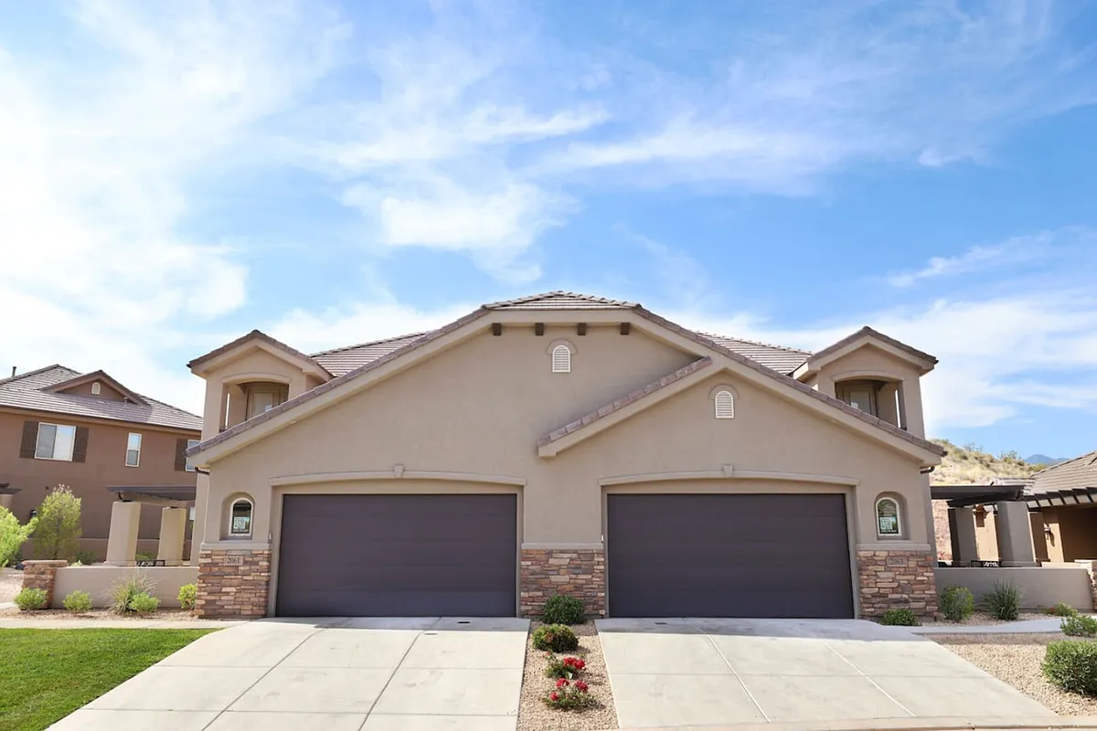 Building Photo - N Coral Ridge Dr