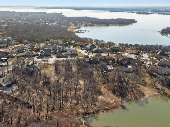 25R Royal Oaks Blvd, Lake Dallas, TX 75065