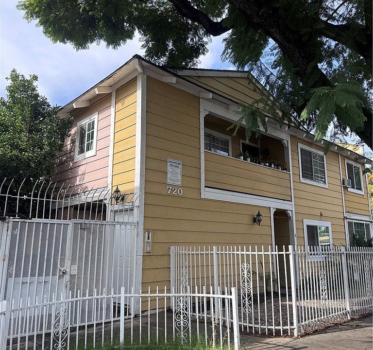 1st image of 720 N Lacy St E