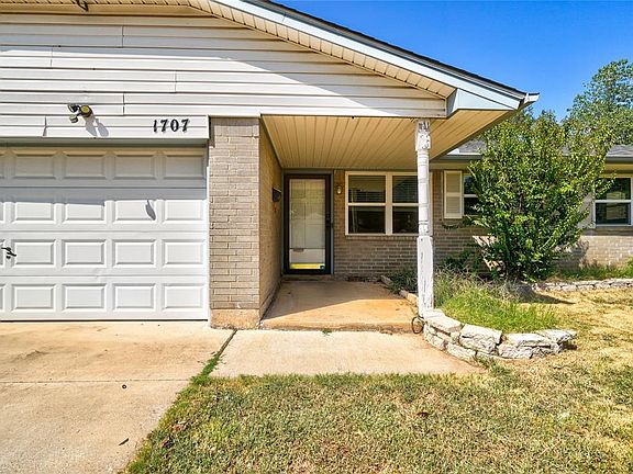 2nd image of 1707 Village Dr
