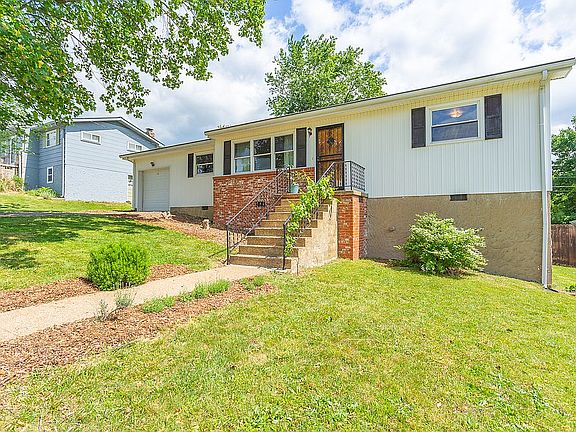 2nd image of 407 Forest Glen Dr