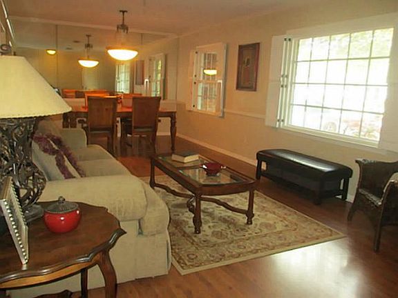 4th image of 3613 Kimberly Ln