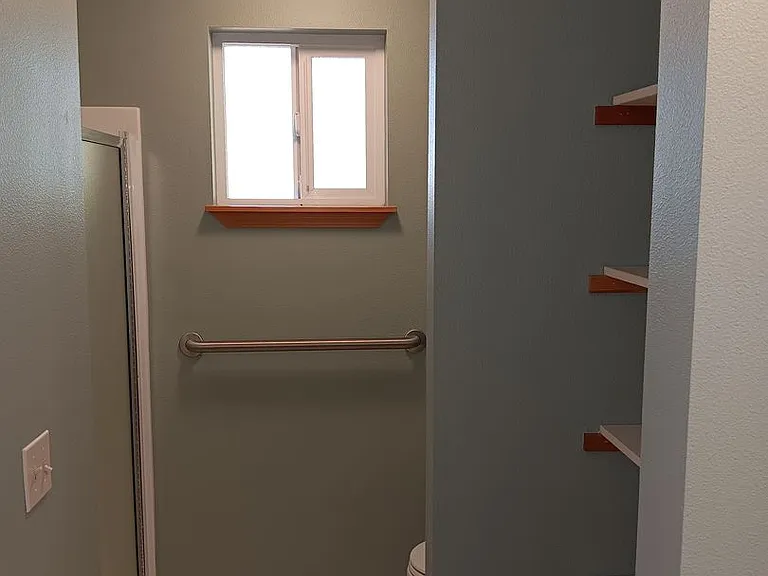 3092 NE Tahoe Ct — Photo 21