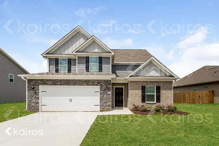 4 bed, 2.5 bath, 2220 sqft, $2,175 — Photo 1