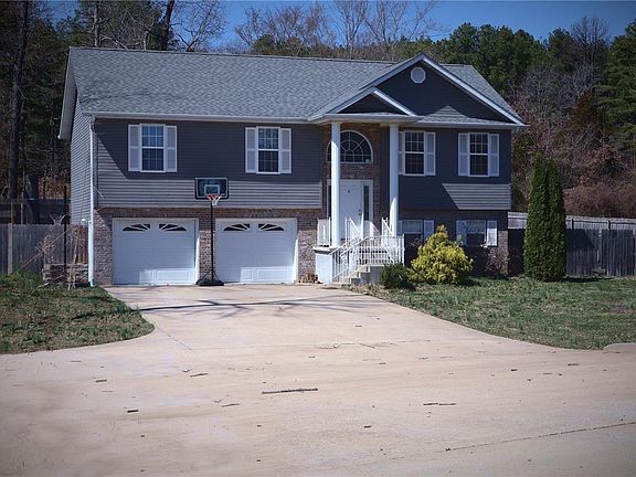 2nd image of 249 Anna Dr