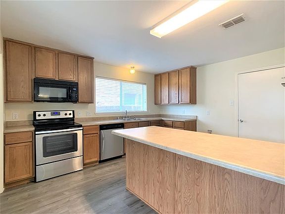 4th image of 5729 Mariposa Dr