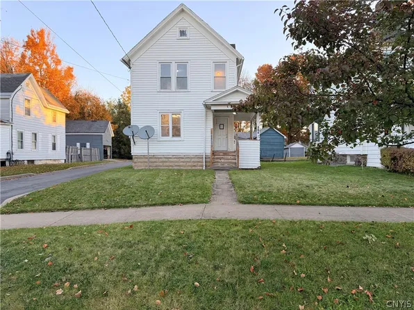 504 W Bloomfield St, Rome, NY 13440