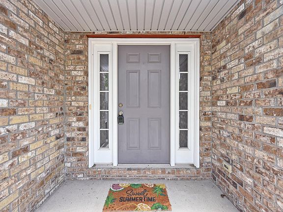 3rd image of 9563 Conservancy Pl
