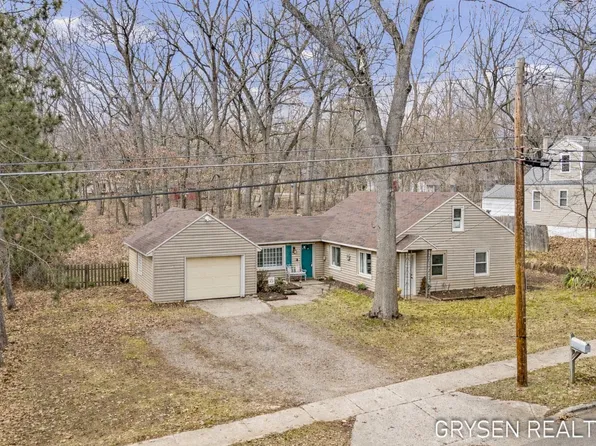 3631 Minnie Ave SW, Wyoming, MI 49519