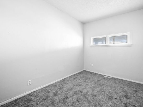 wichita-kansas-77355597 picture