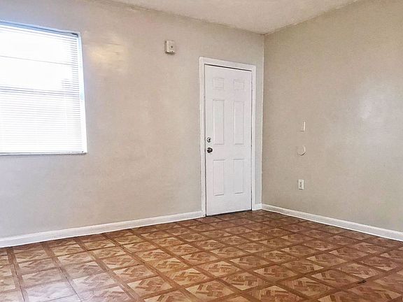 2nd image of 1801 NW 2nd Ct #1805-302
