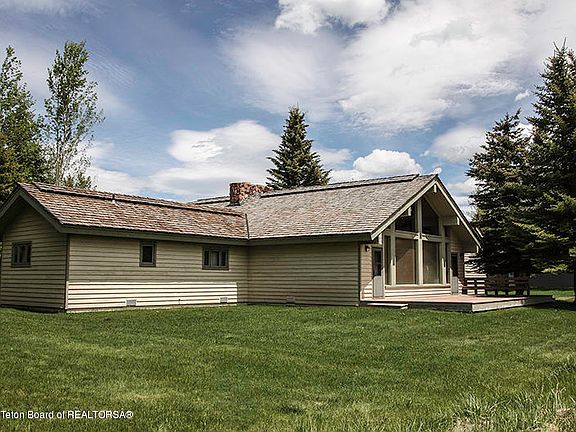 4th image of 670 E Sagebrush Dr