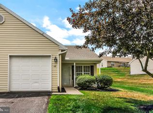 12 Hagarman Dr, York, PA 17408