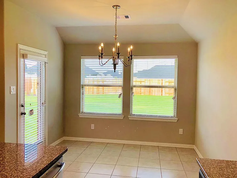 8411 Remington Bluff Ln — Photo 14