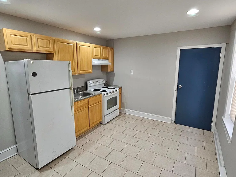 3046 Clifford St — Photo 29