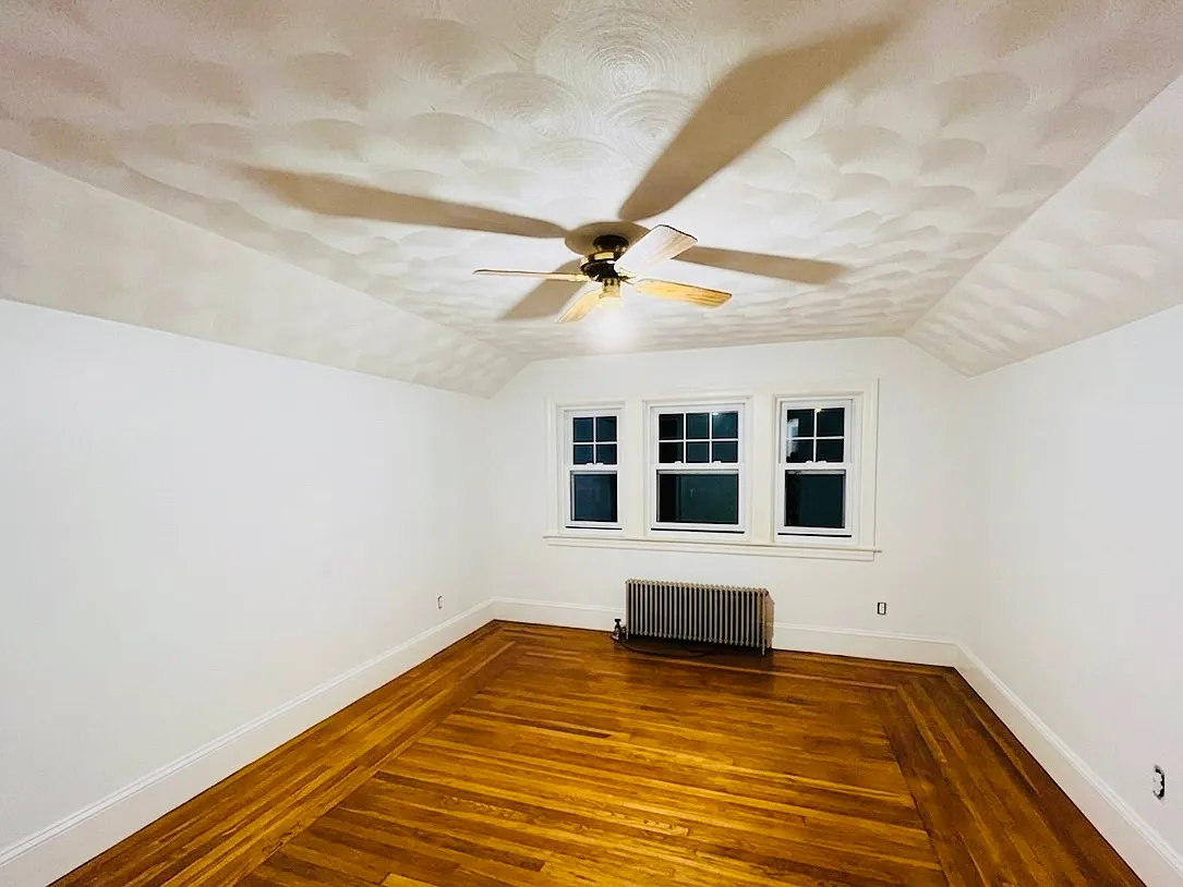 Building Photo - 26 Callender Ave #2
