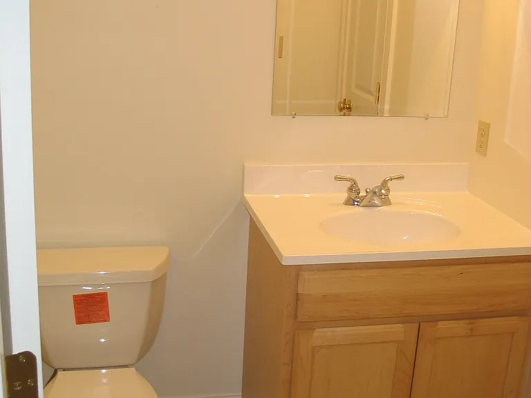 4 Daniel Dr #1 — Photo 6