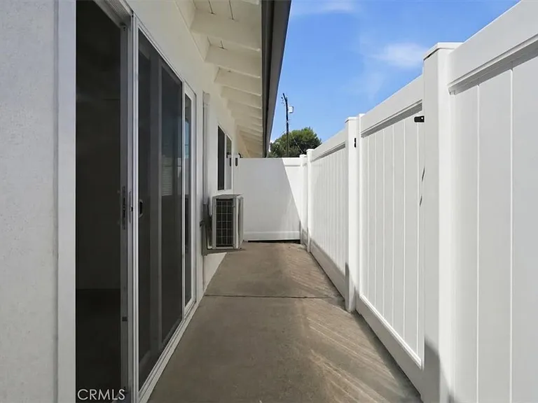 307 N Tustin Ave #A — Photo 14
