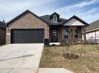 1315 Hickory Ct, Weatherford, TX 76086