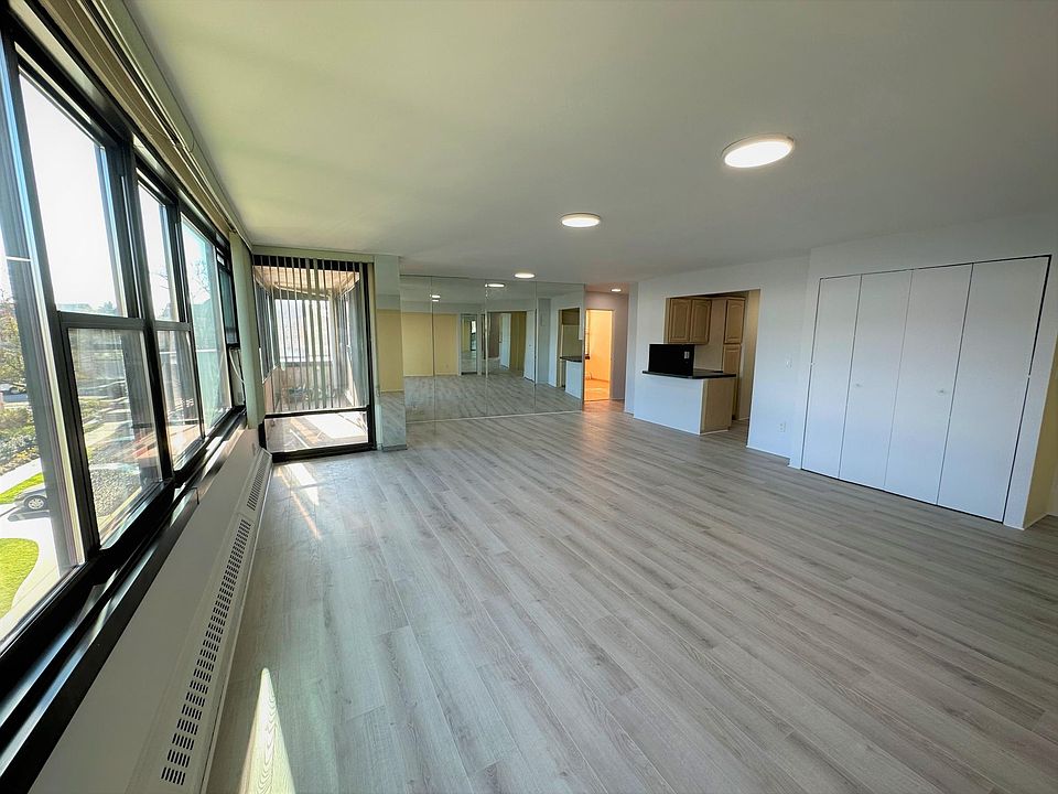 1st image of 16801 12th Ave APT 3D