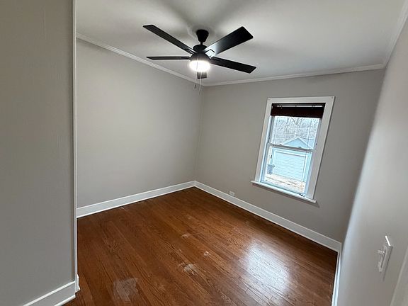 4th image of 114 E Kenilworth Ave