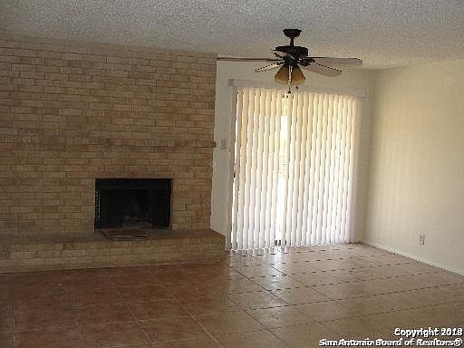 3rd image of 4710 Oakfield Way