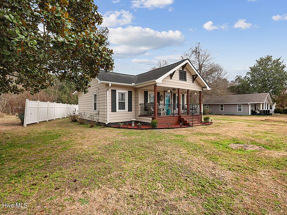 2nd image of 412 N Timberly Lane