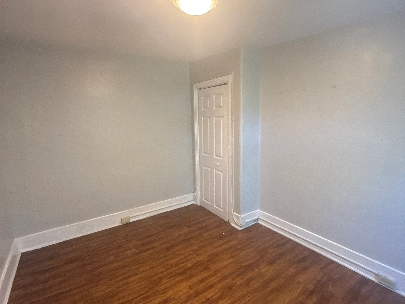 3 bed, 1050 sqft, $1,780 — Photo 3