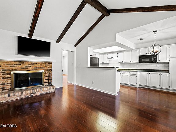 5th image of 7914 Gleason Dr APT 1136
