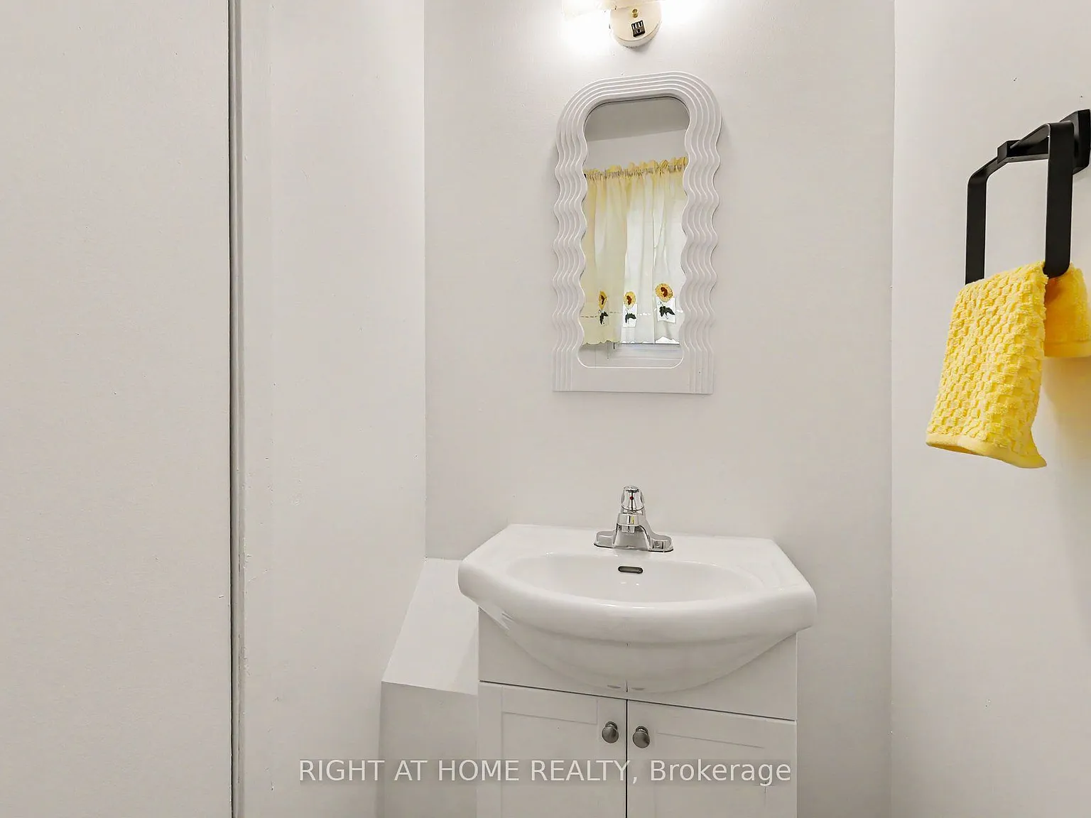 4 bed, $3,000 — Photo 4