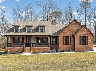 74 Riverchase Dr, Crossville, TN 38571