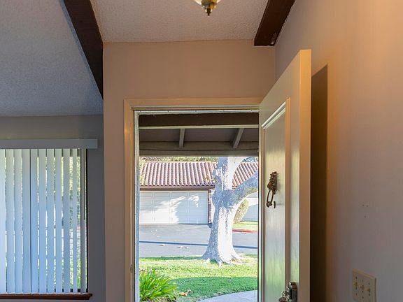 4th image of 3954 Mesa Circle Dr #A