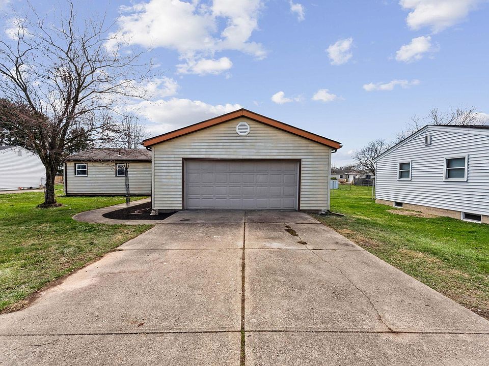 135 Cynthia St, Heath, OH 43056 Zillow